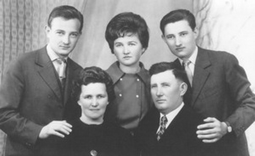 gal/Ahnengallerie/Mager Anton_Ballinger Maria_Kindern.jpg